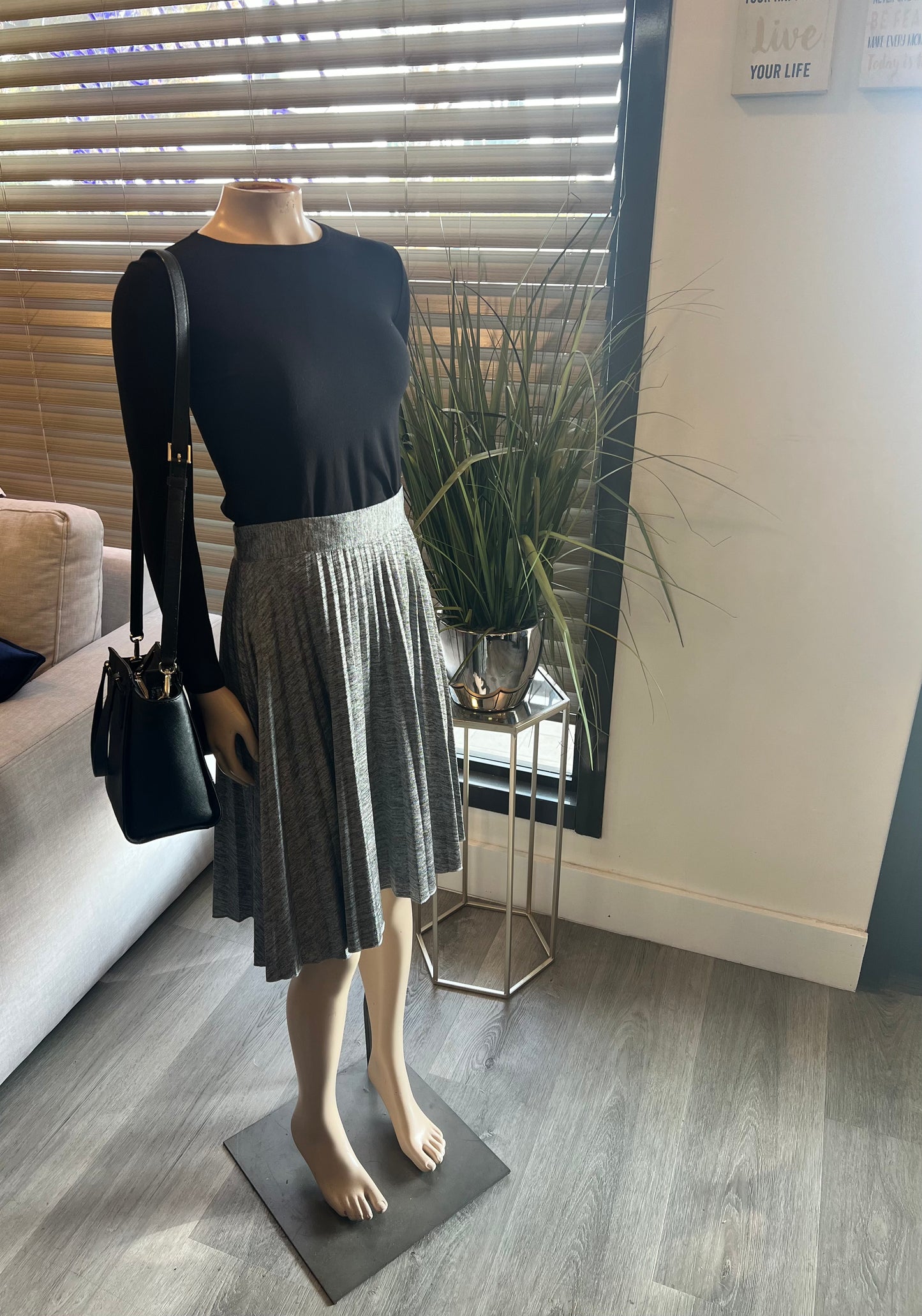 Gray planted skirt